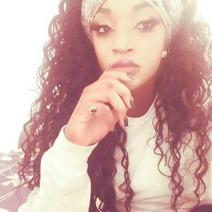 Meet your Posher, Aiyeesha